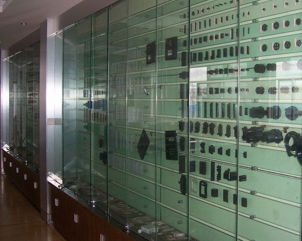 數(shù)碼電子產(chǎn)品樣品展示